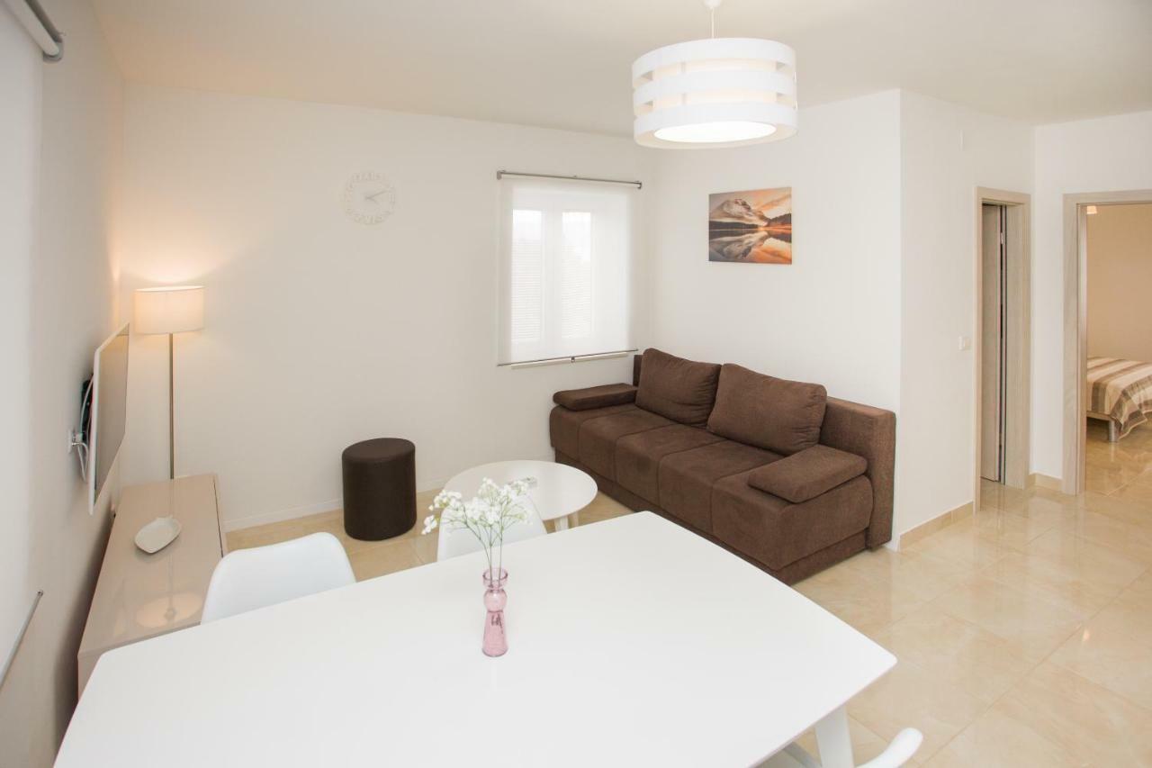 אומיס Apartment Bilo מראה חיצוני תמונה